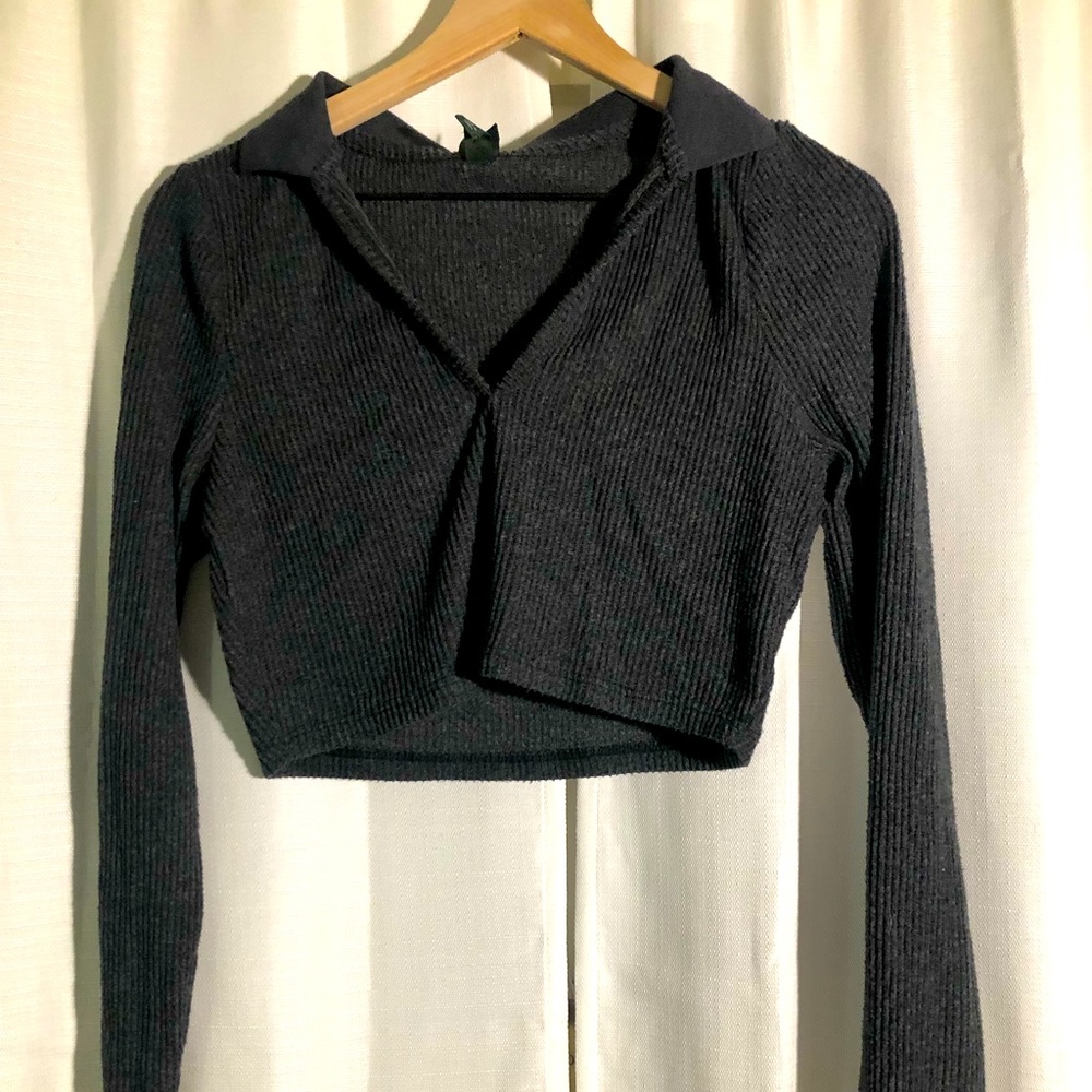 Gray crop top